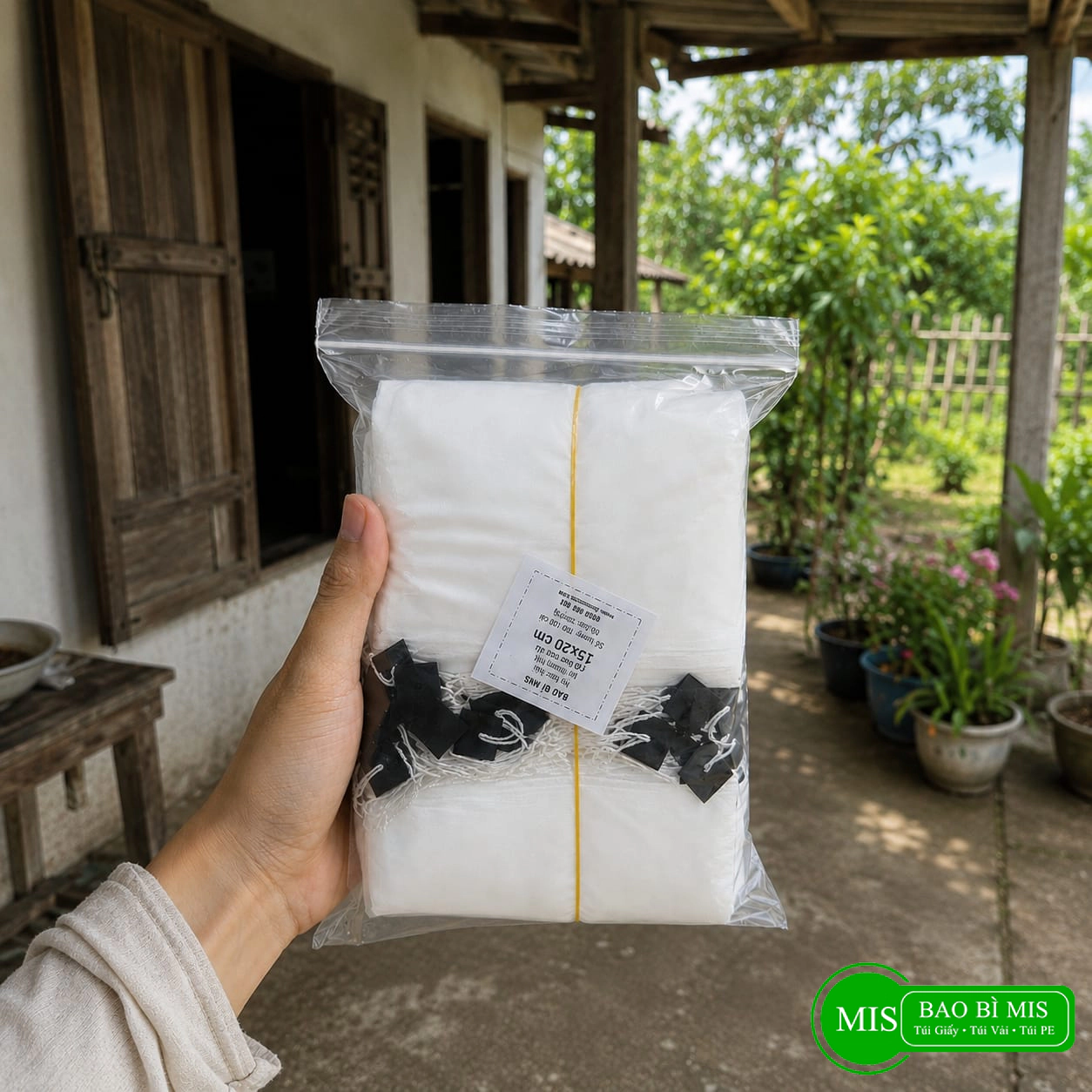 100 Túi bọc trái cây có nút cao su 15x20cm