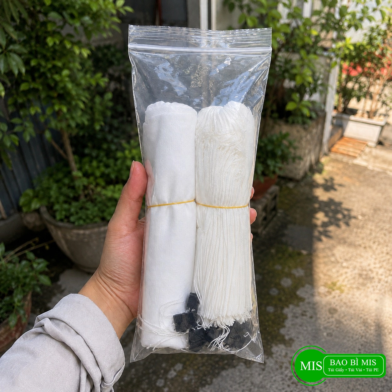 100 Túi bọc trái cây có nút cao su 15x30cm